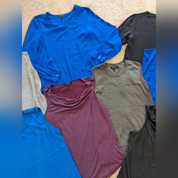 Lot of 8 Banana Republic Tops in Size Medium - Picture 3 of 5